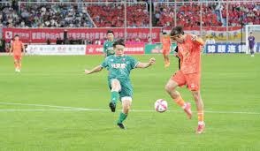 中超精彩对决 大连英博与天津津门虎斗智斗勇